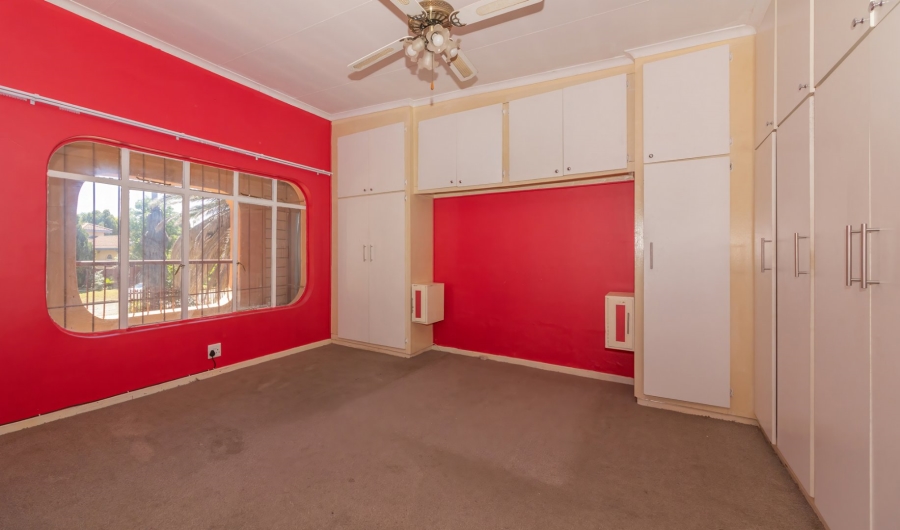 3 Bedroom Property for Sale in Uitsig Free State